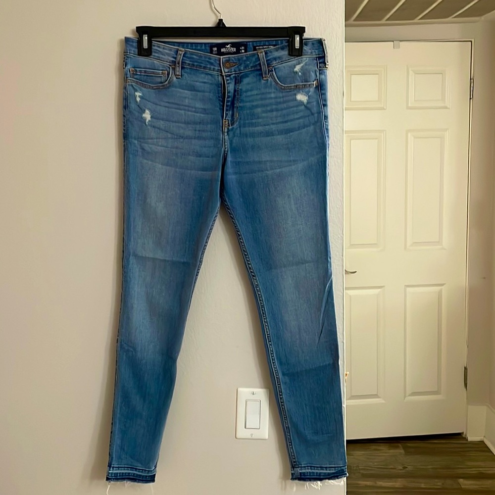 Hollister skinny jeans size 31 length 30